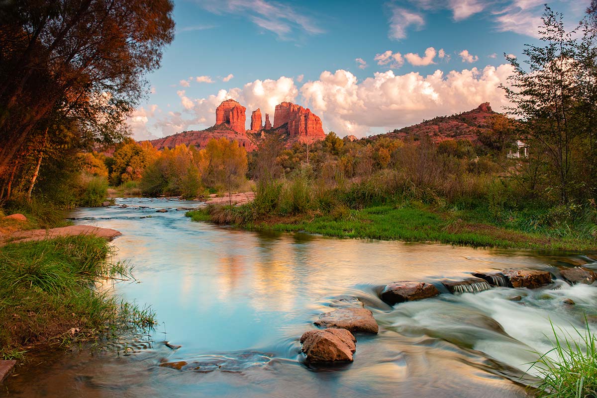 Beautiful image of Sedona, Arizona and Oak Creek